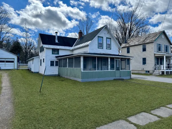 $249,000 | 62 Hull Avenue, Wallingford, VT 05773
