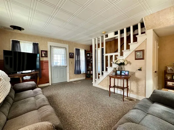 $249,000 | 62 Hull Avenue, Wallingford, VT 05773
