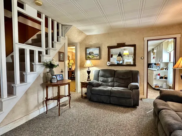 $249,000 | 62 Hull Avenue, Wallingford, VT 05773