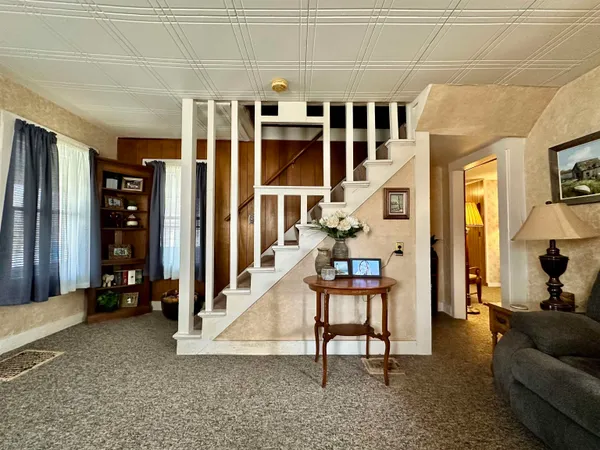 $249,000 | 62 Hull Avenue, Wallingford, VT 05773