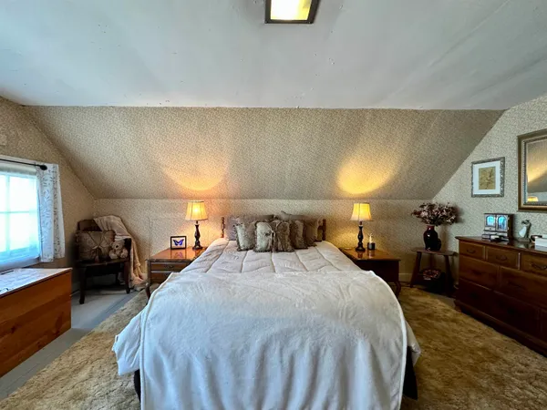 $249,000 | 62 Hull Avenue, Wallingford, VT 05773