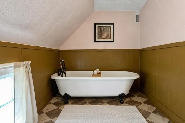 $249,000 | 62 Hull Avenue, Wallingford, VT 05773