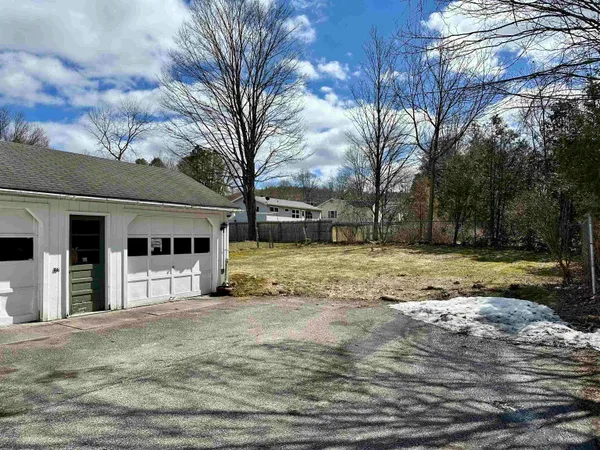 $249,000 | 62 Hull Avenue, Wallingford, VT 05773