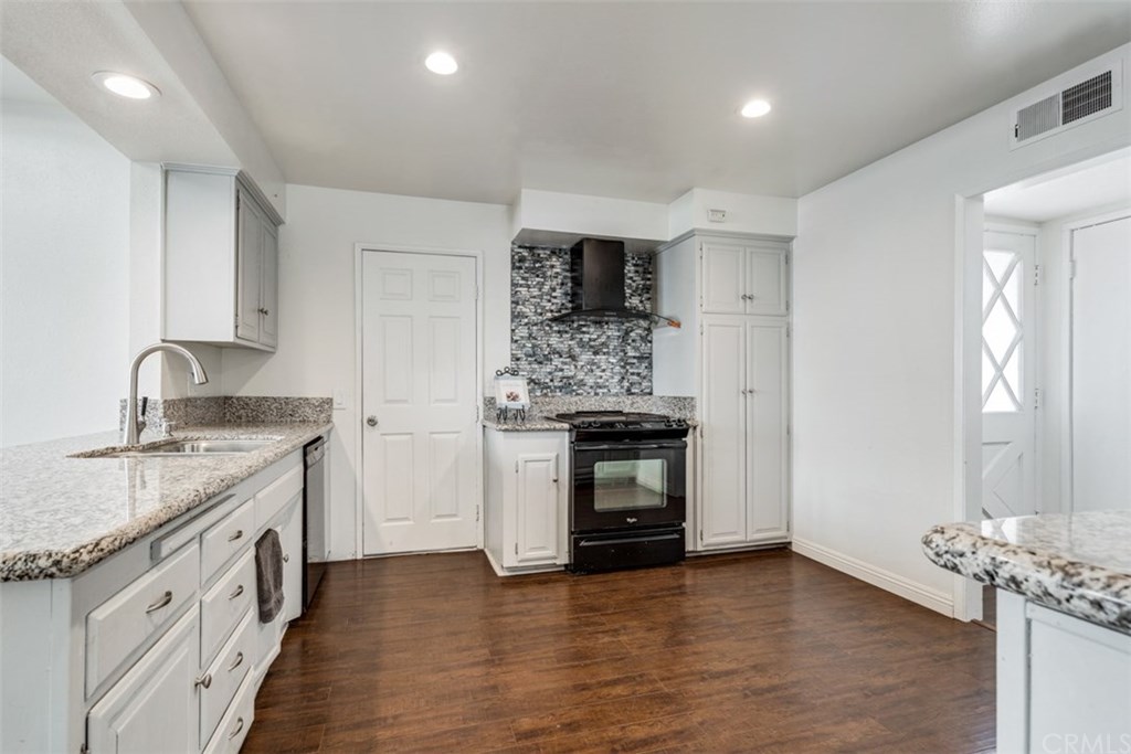 2091 Ridgeview Terrace Corona, CA 92882 - Photo 6 of 29