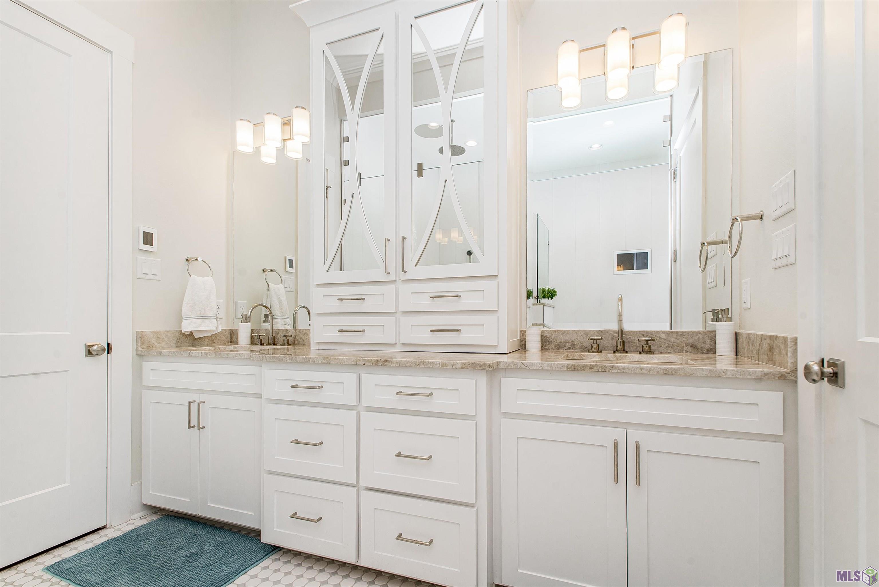 7940 Highland Road Baton Rouge, LA 70808 - Photo 31 of 60 Master Bath