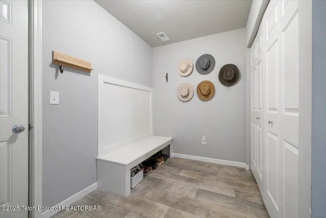 $615,000 | 365 Little Greys Loop, Etna, WY 83118