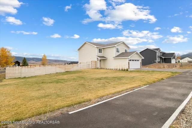 $615,000 | 365 Little Greys Loop, Etna, WY 83118