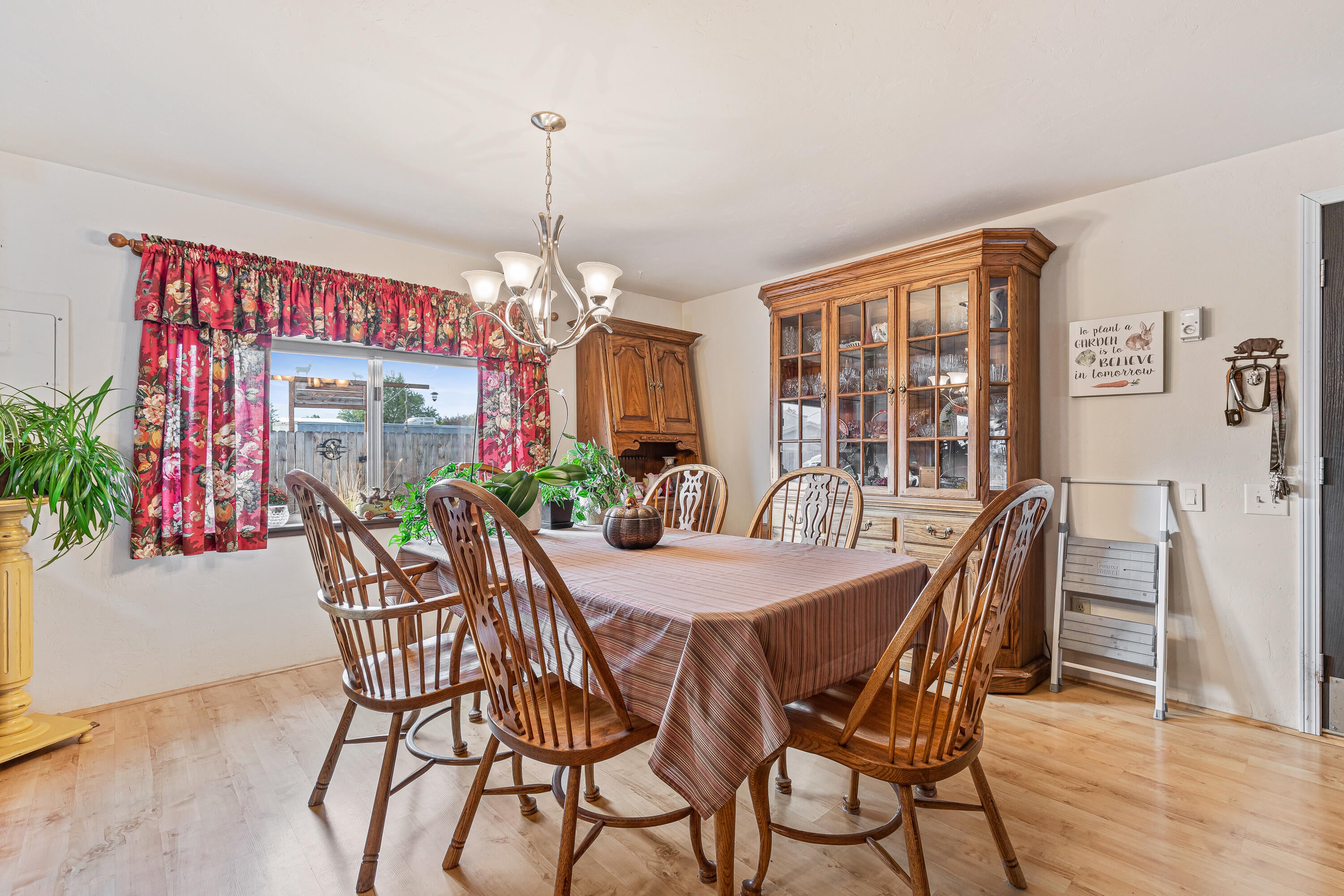 2627 Merriman Road Medford, OR 97501 - Photo 5 of 25 Dining Area