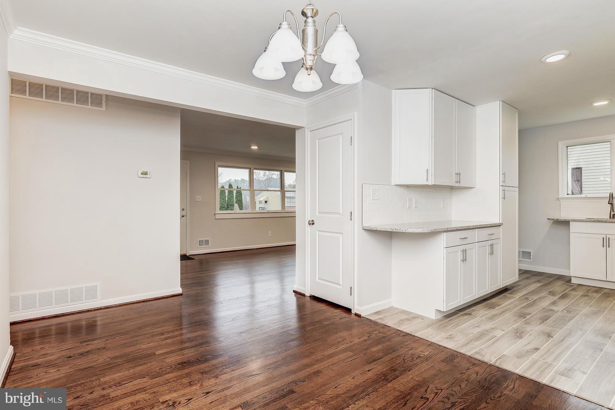 214 Highmeadow Road Reisterstown, MD 21136 - Photo 5 of 29 Dining Room