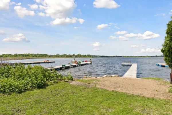 $1,200,000 | 6203 Eagle Lake Drive, Maple Grove, MN 55369