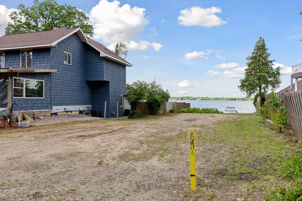 $1,200,000 | 6203 Eagle Lake Drive, Maple Grove, MN 55369