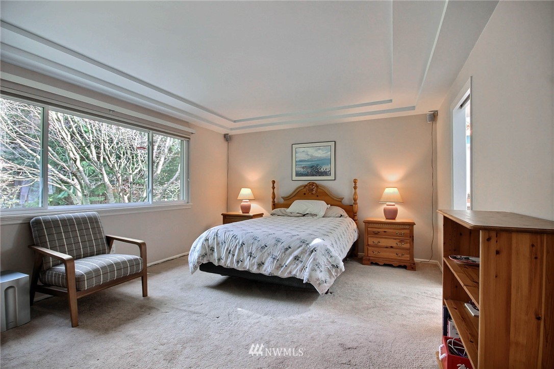 10024 Northeast 155th Street Bothell, WA 98011 - Photo 19 of 24 Gallery Image 19