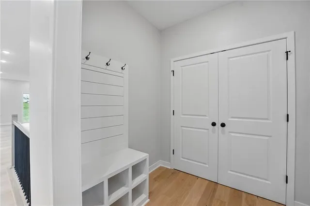 $364,950 | 719 Glenn Circle, Raymore, MO 64083