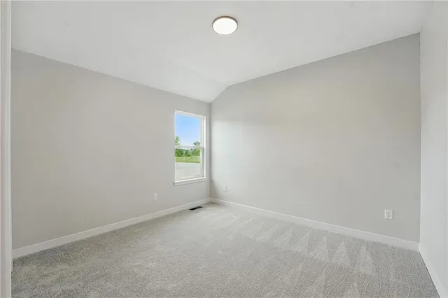 $364,950 | 719 Glenn Circle, Raymore, MO 64083