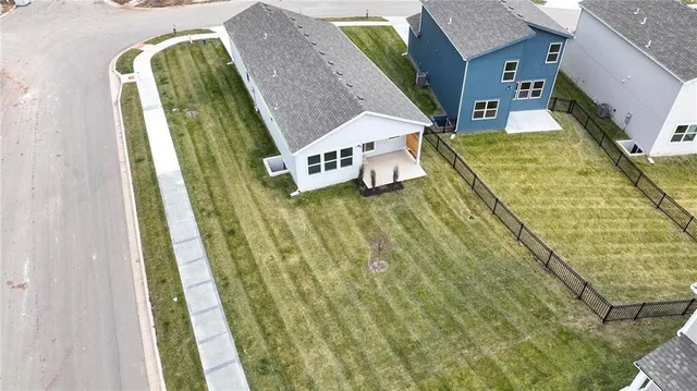 $364,950 | 719 Glenn Circle, Raymore, MO 64083