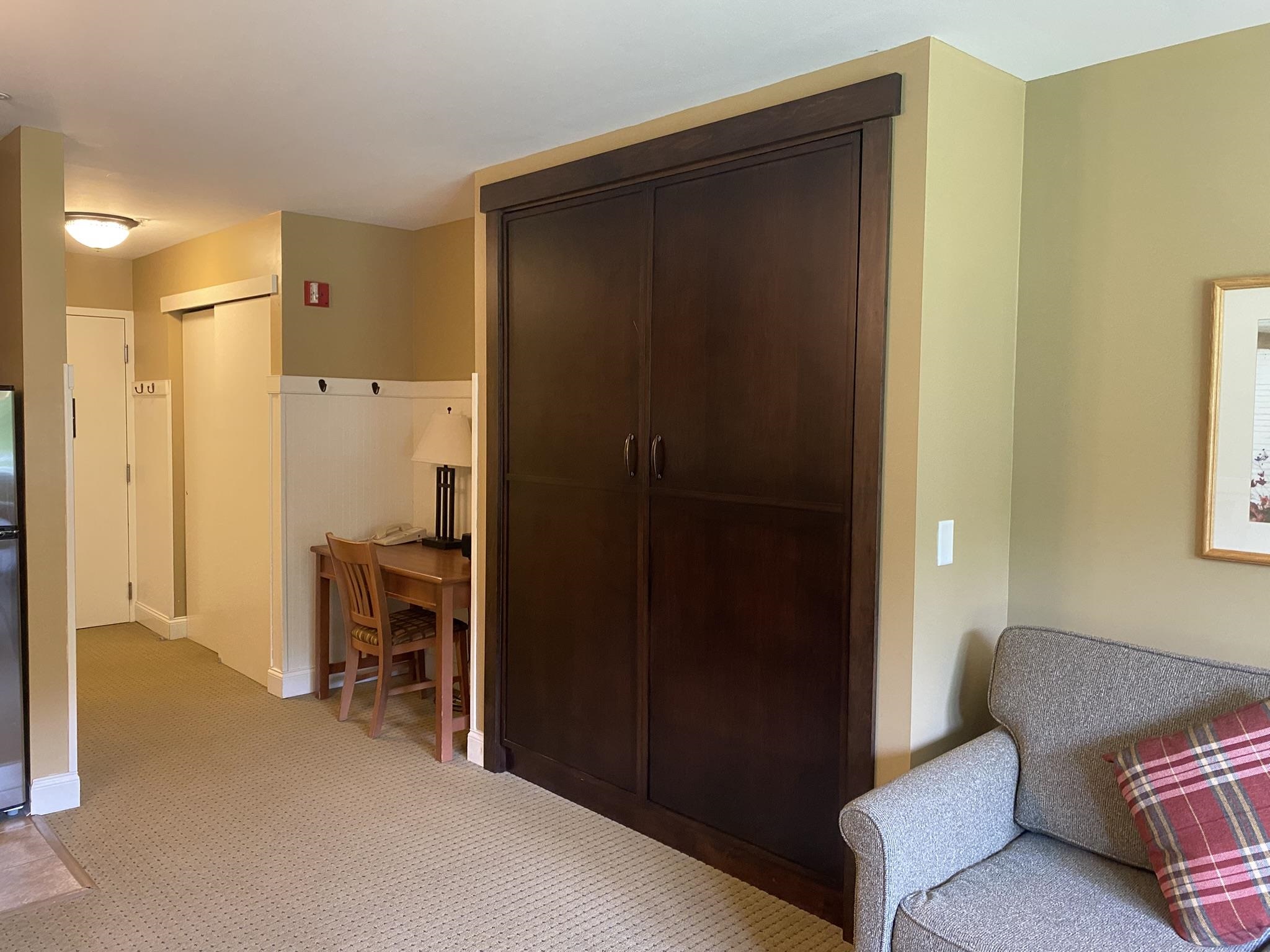 89 Grand Summit Way, Unit 121 West Dover, VT 05356 - Photo 7 of 16