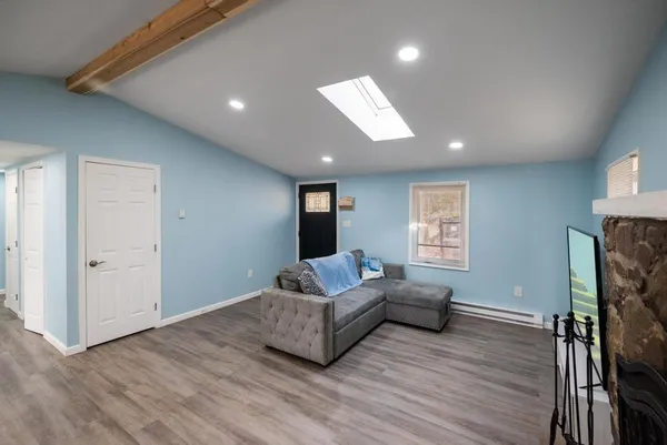 $1,850 | 1194 Deer Run, Pocono Pines, PA 18350