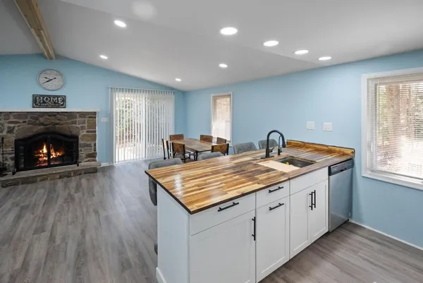 $1,850 | 1194 Deer Run, Pocono Pines, PA 18350