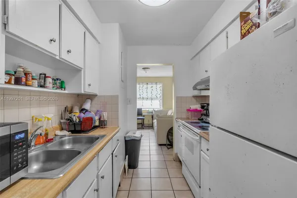 $550,000 | 3712 Southwest 12th Court, Fort Lauderdale, FL 33312