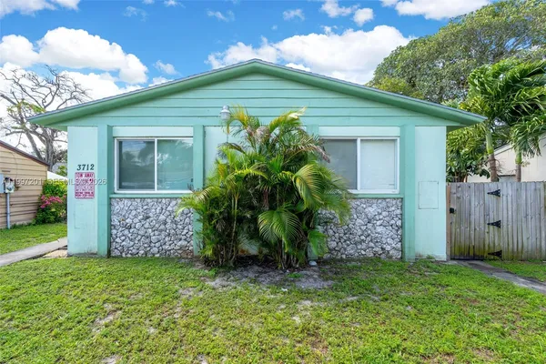 $550,000 | 3712 Southwest 12th Court, Fort Lauderdale, FL 33312