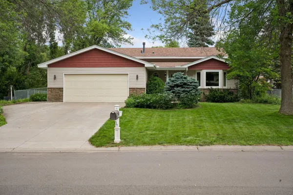 $425,000 | 11620 41st Avenue North, Plymouth, MN 55441
