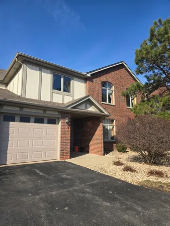 $232,000 | 6252 Kallsen Drive, Unit 4, Tinley Park, IL 60477
