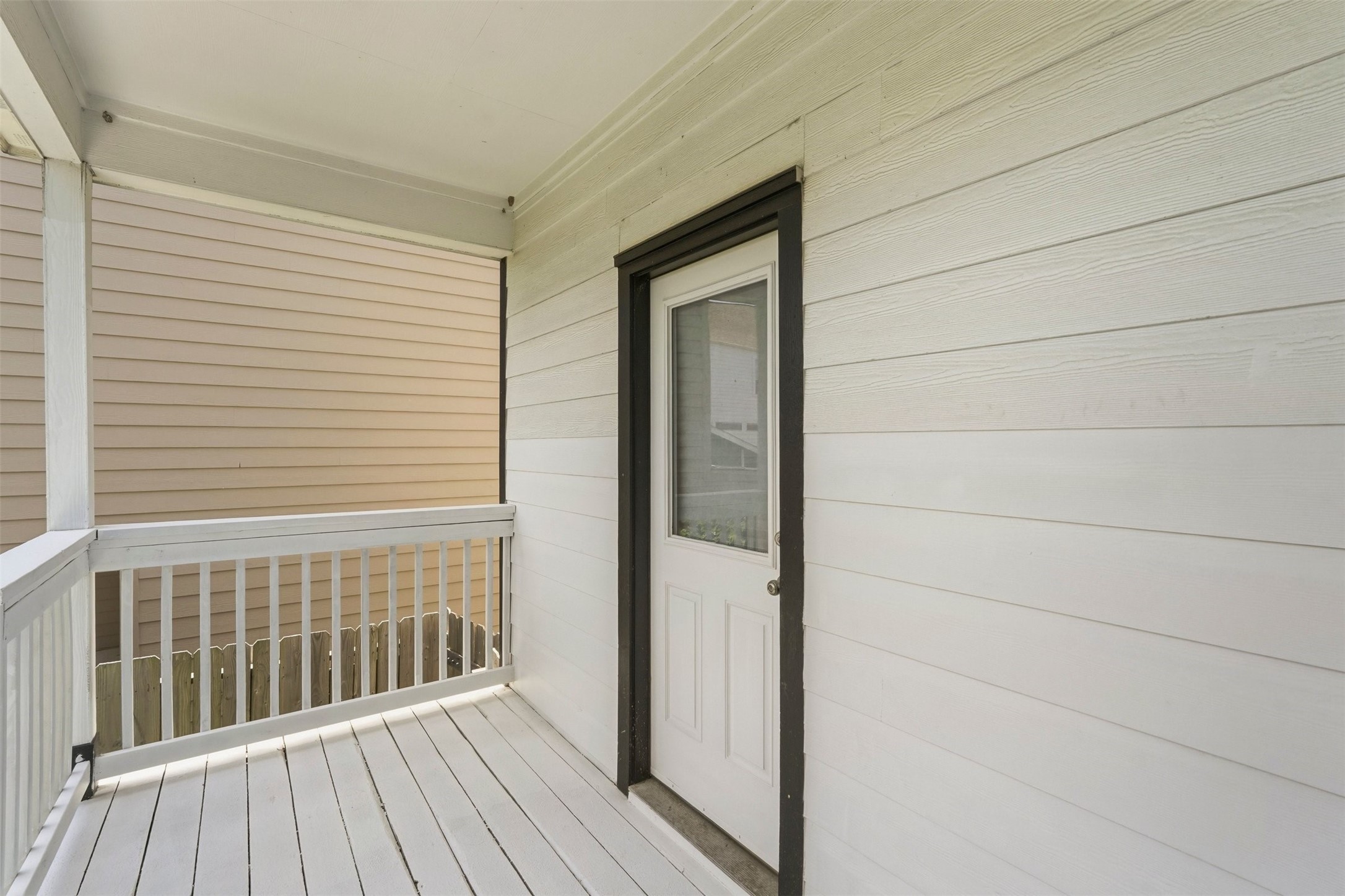 2218 Bringhurst Street, Unit B Houston, TX 77026 - Photo 24 of 25 a view of wooden balcony