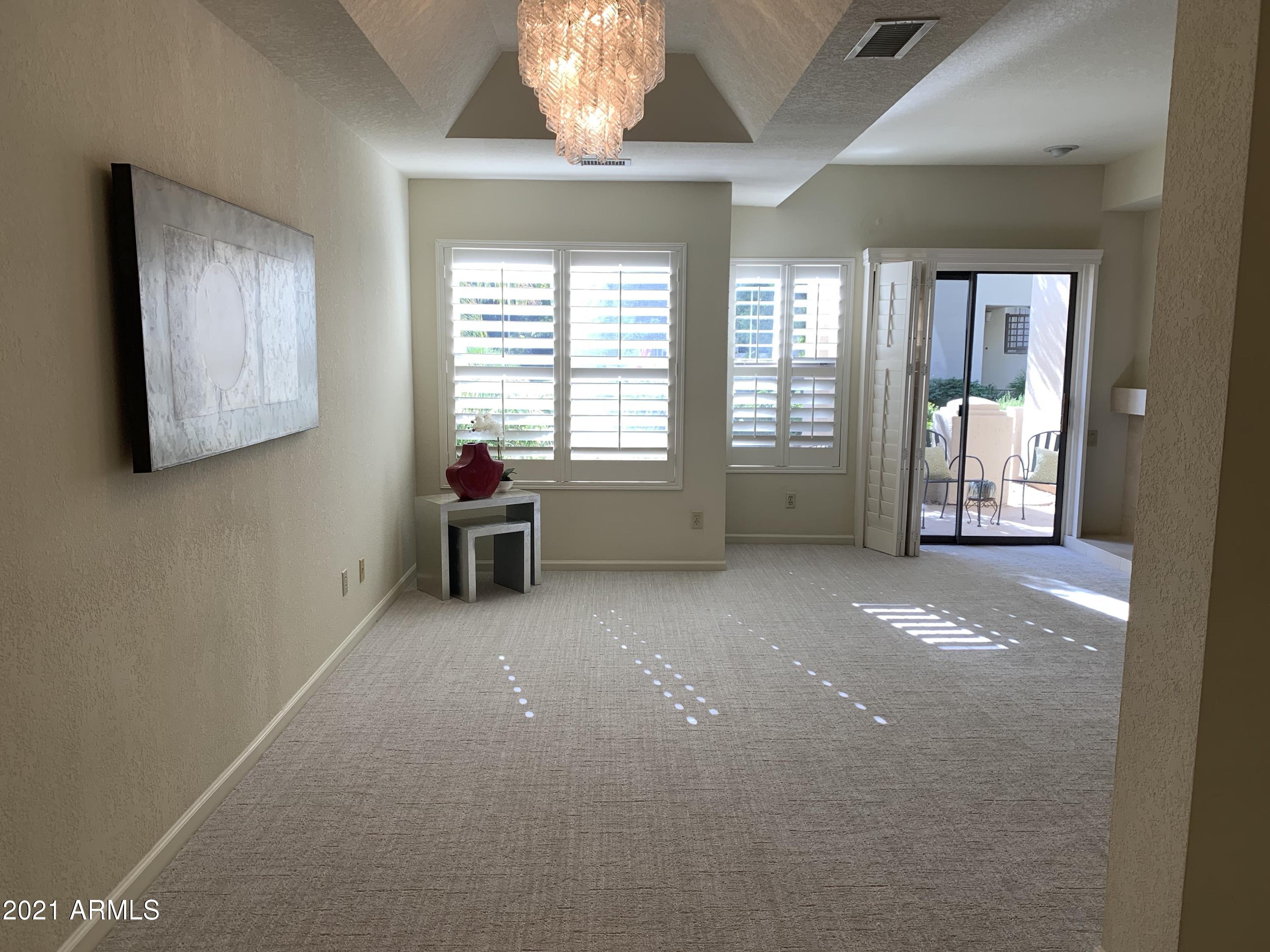 7272 East Gainey Ranch Road, Unit 114 Scottsdale, AZ 85258 - Photo 8 of 70 DINING AREA W COUFED CEILINGS