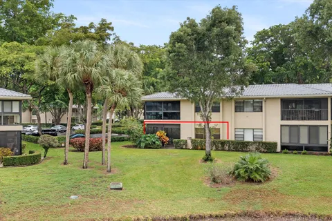 $250,000 | 30 Westgate Lane, Unit 30G, Boynton Beach, FL 33436