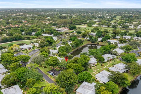 $250,000 | 30 Westgate Lane, Unit 30G, Boynton Beach, FL 33436