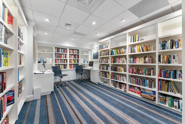 $250,000 | 30 Westgate Lane, Unit 30G, Boynton Beach, FL 33436