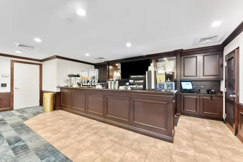 $250,000 | 30 Westgate Lane, Unit 30G, Boynton Beach, FL 33436