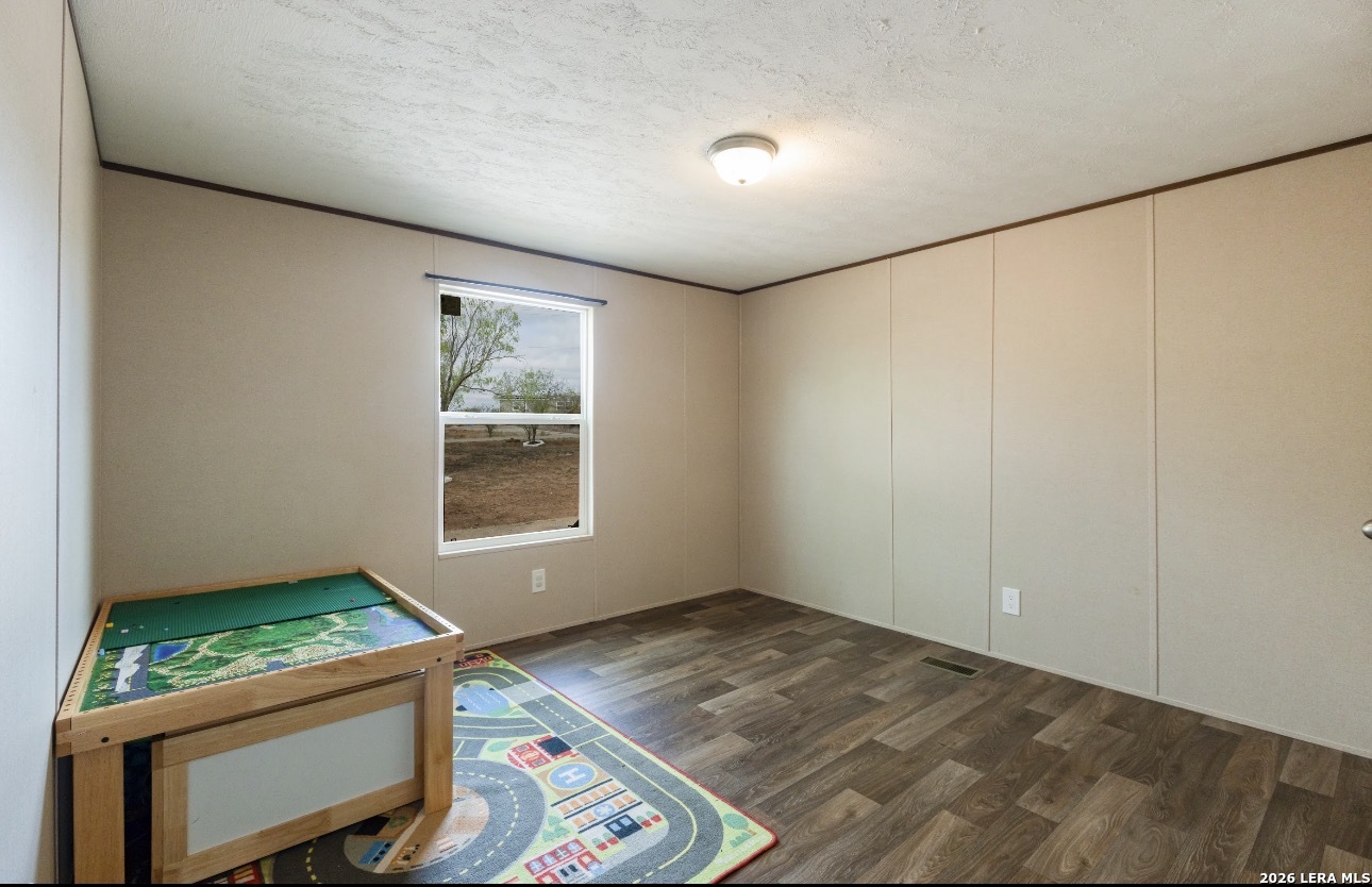 108 County Road 2638 Devine, TX 78016 - Photo 13 of 21