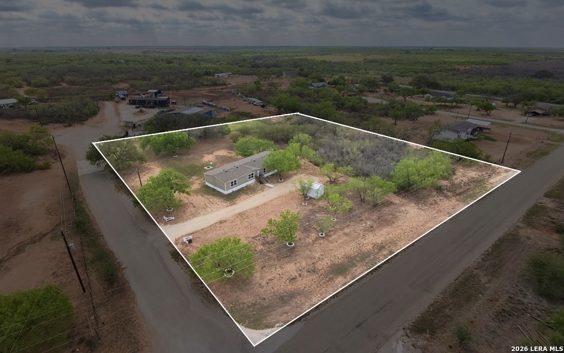 108 County Road 2638 Devine, TX 78016 - Photo 2 of 21