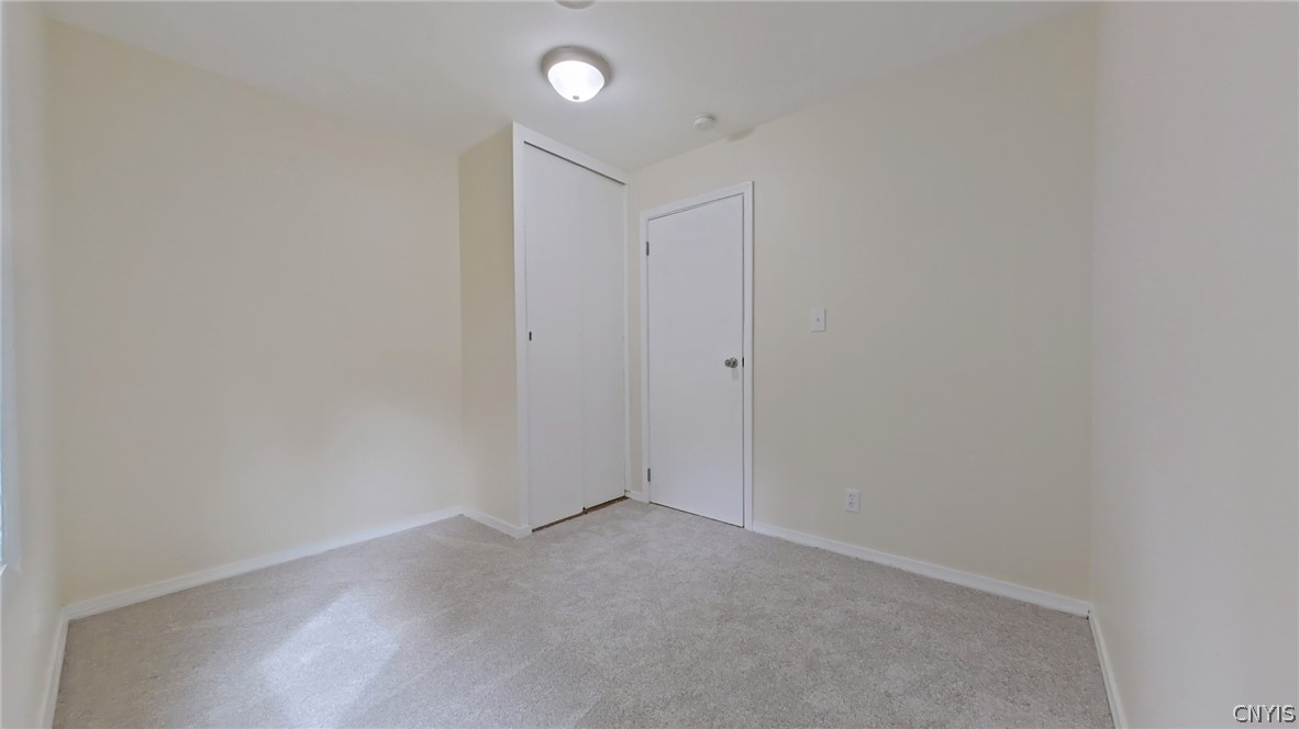 414 Williamsburg Road Utica, NY 13502 - Photo 23 of 35