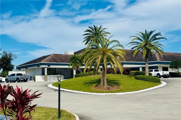 $2,700 | 2561 Southwest Egret Pond Circle, Palm City, FL 34990