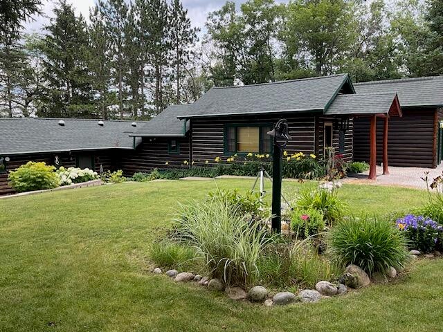 7794 Hi Ridge Trail Grayling, MI 49738 - Photo 2 of 41 LEGACY LODGE IMG_0294