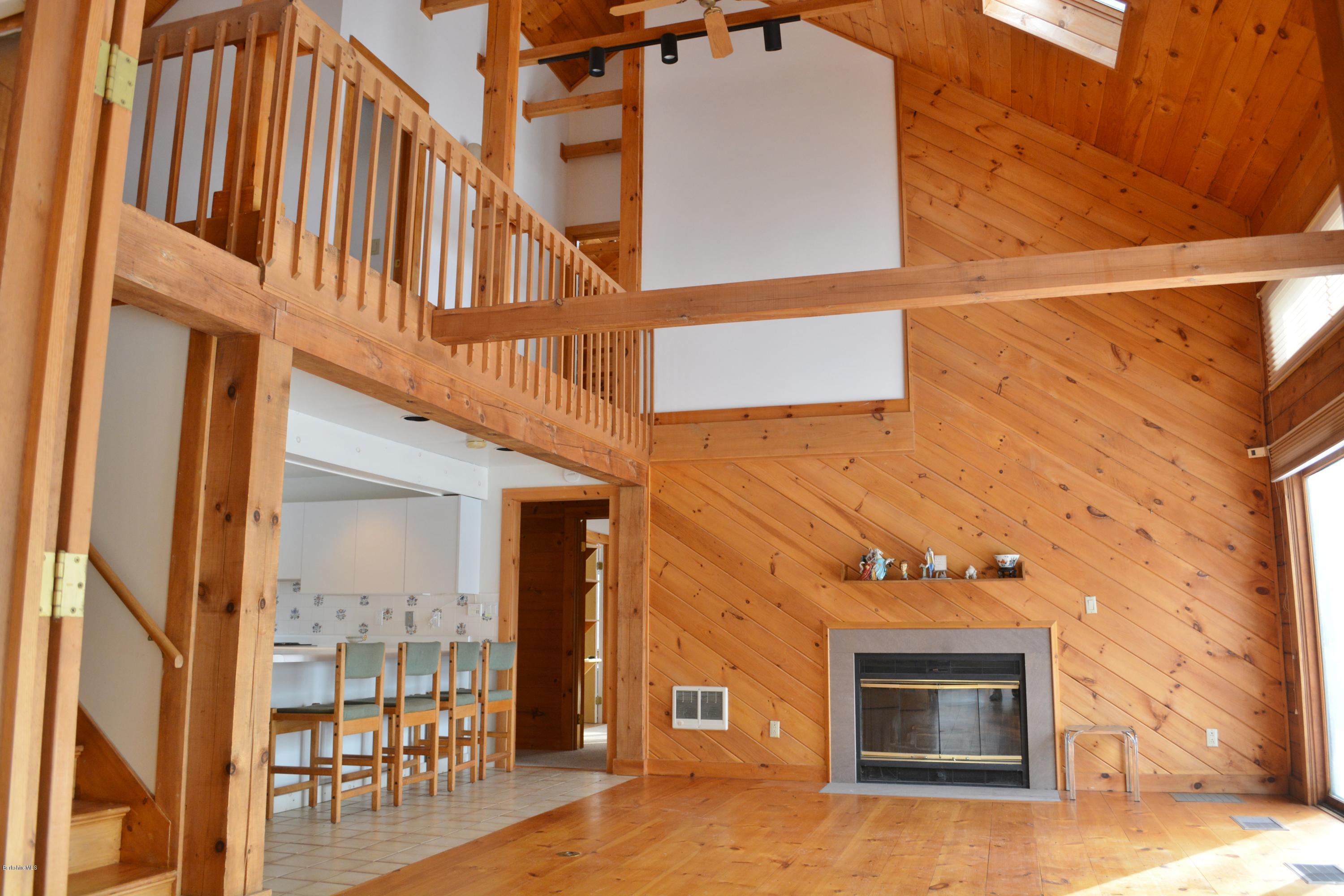 670 Bonny Rigg Hill Road Becket, MA 01223 - Photo 5 of 23