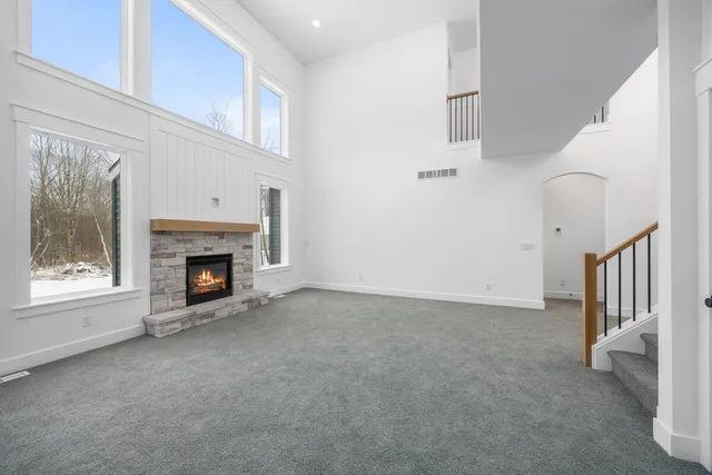 $950,000 | 8774 Patterson Avenue Southeast, Caledonia, MI 49316