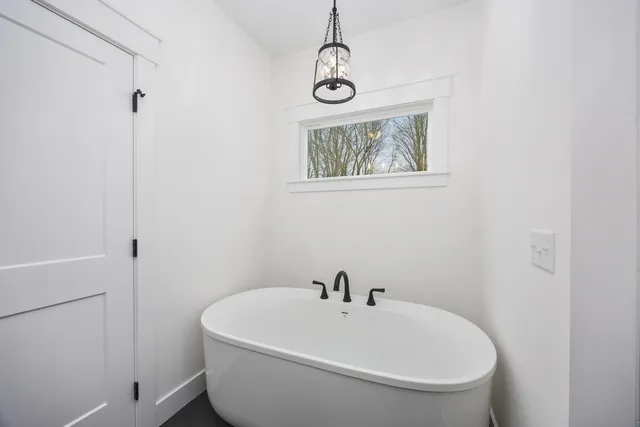 $950,000 | 8774 Patterson Avenue Southeast, Caledonia, MI 49316