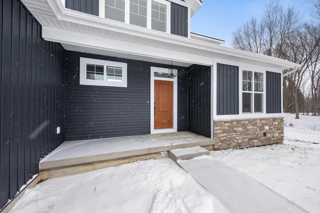 $950,000 | 8774 Patterson Avenue Southeast, Caledonia, MI 49316