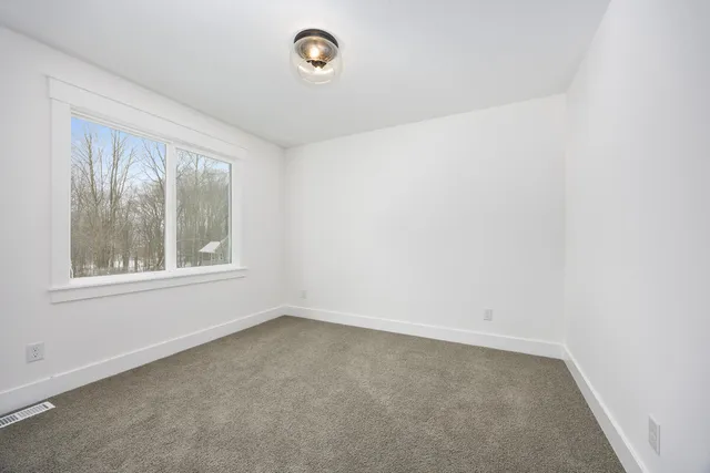 $950,000 | 8774 Patterson Avenue Southeast, Caledonia, MI 49316