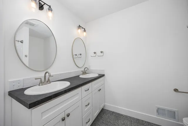 $950,000 | 8774 Patterson Avenue Southeast, Caledonia, MI 49316