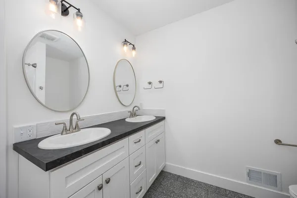 $950,000 | 8774 Patterson Avenue Southeast, Caledonia, MI 49316