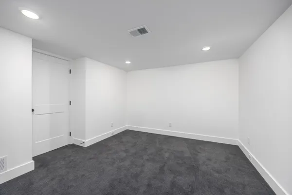 $950,000 | 8774 Patterson Avenue Southeast, Caledonia, MI 49316