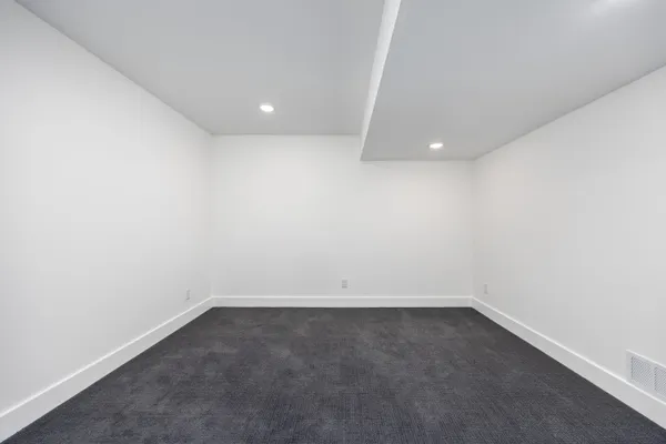 $950,000 | 8774 Patterson Avenue Southeast, Caledonia, MI 49316