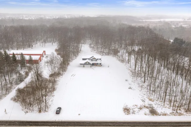 $950,000 | 8774 Patterson Avenue Southeast, Caledonia, MI 49316