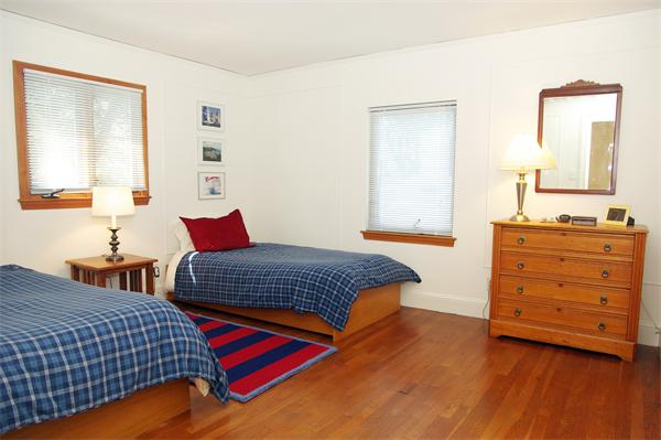 125 Brackett Road Newton, MA 02458 - Photo 13 of 17 Gallery Image 13