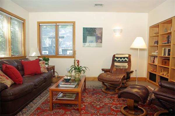 125 Brackett Road Newton, MA 02458 - Photo 10 of 17 Gallery Image 10