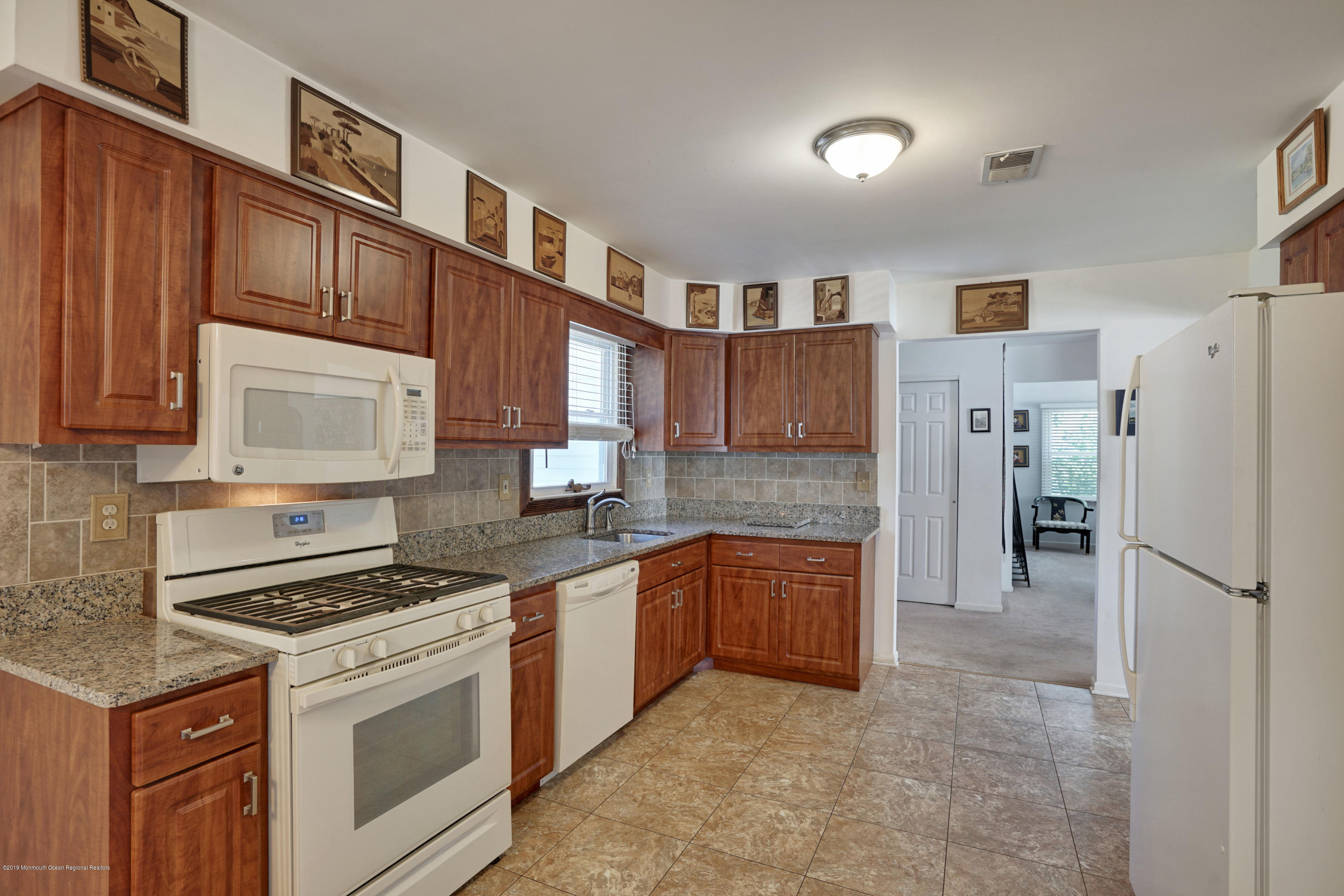 207 Burlington Road Freehold, NJ 07728 - Photo 22 of 45 Kitchen (3)